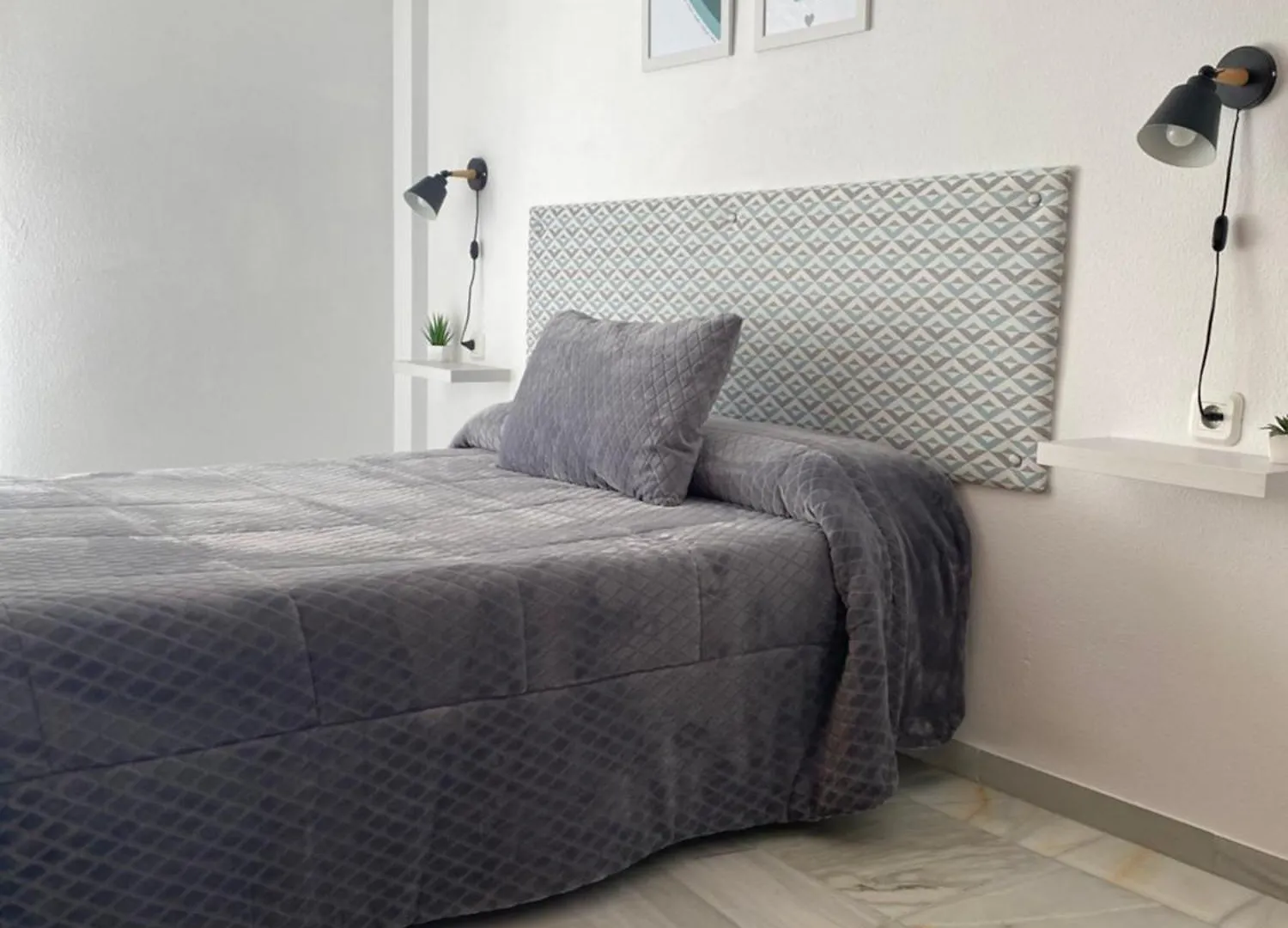 Apartamento Almenas Écija 0*,  España